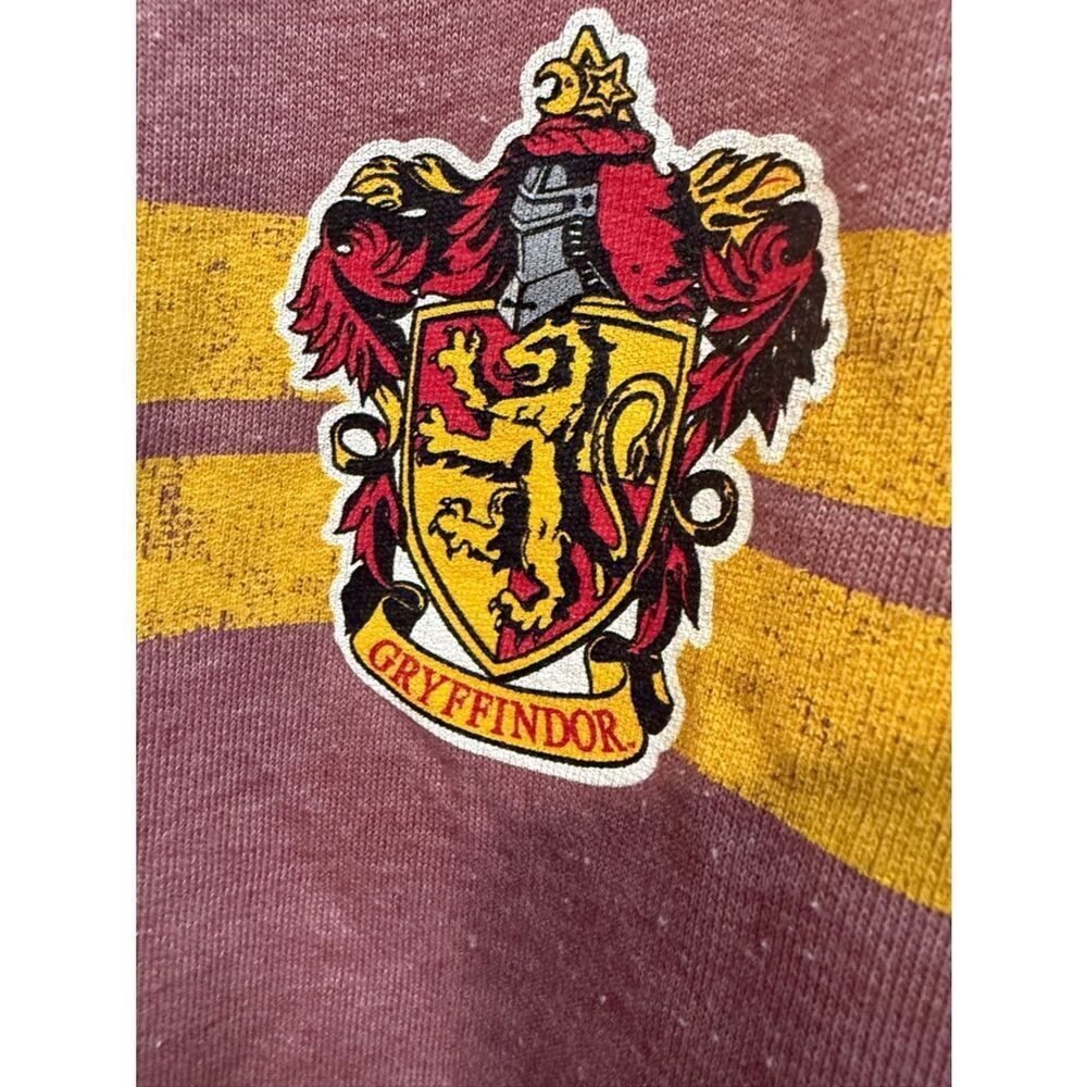 Harry Potter Gryffindor Crest Mauve Crewneck Sweater size XL - Picture 4 of 10
